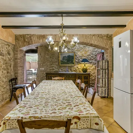 Ca La Maria Nyaraló *